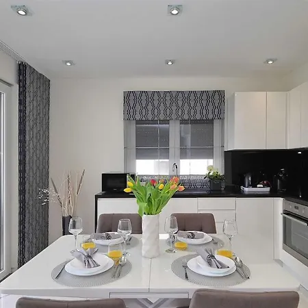 I Penthouse 1 Mit Whirlpool & Dachterrasse