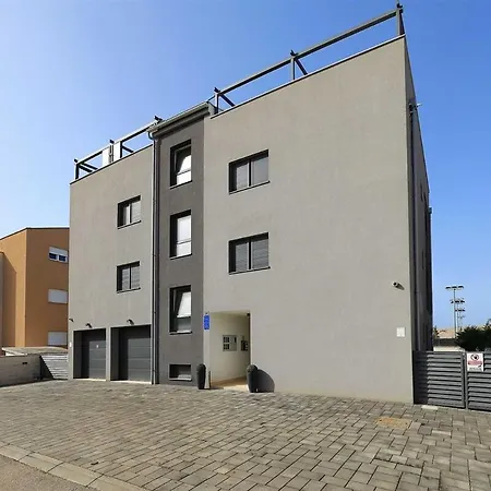 Apartmán I Penthouse 1 Mit Whirlpool & Dachterrasse *